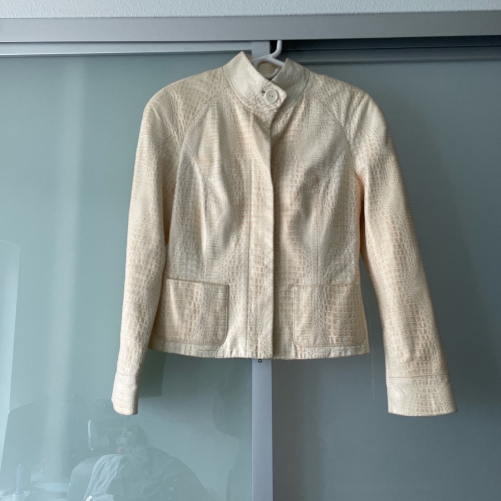Tesori Cream Gold Crocodile Print leather jacket size M like new